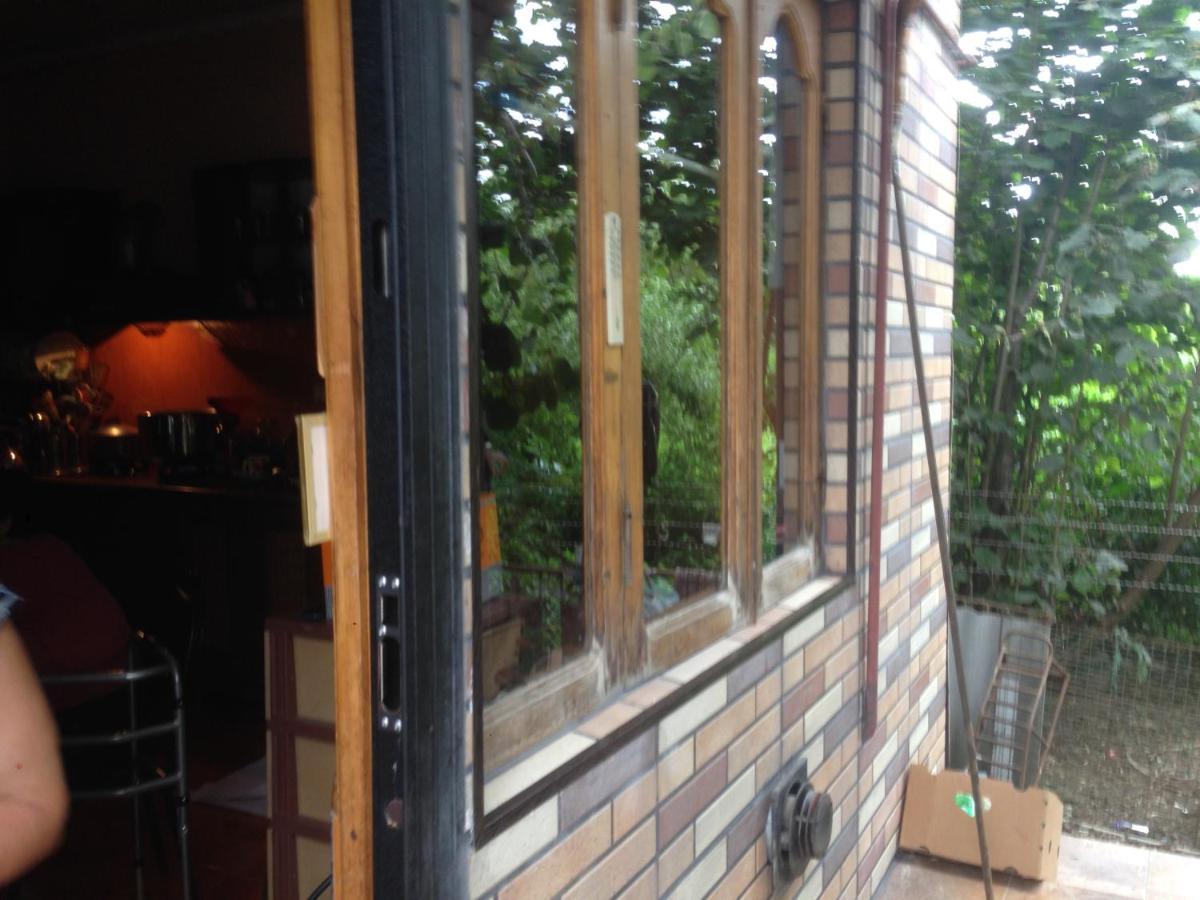 Private House In Batumi Hotel Exterior photo