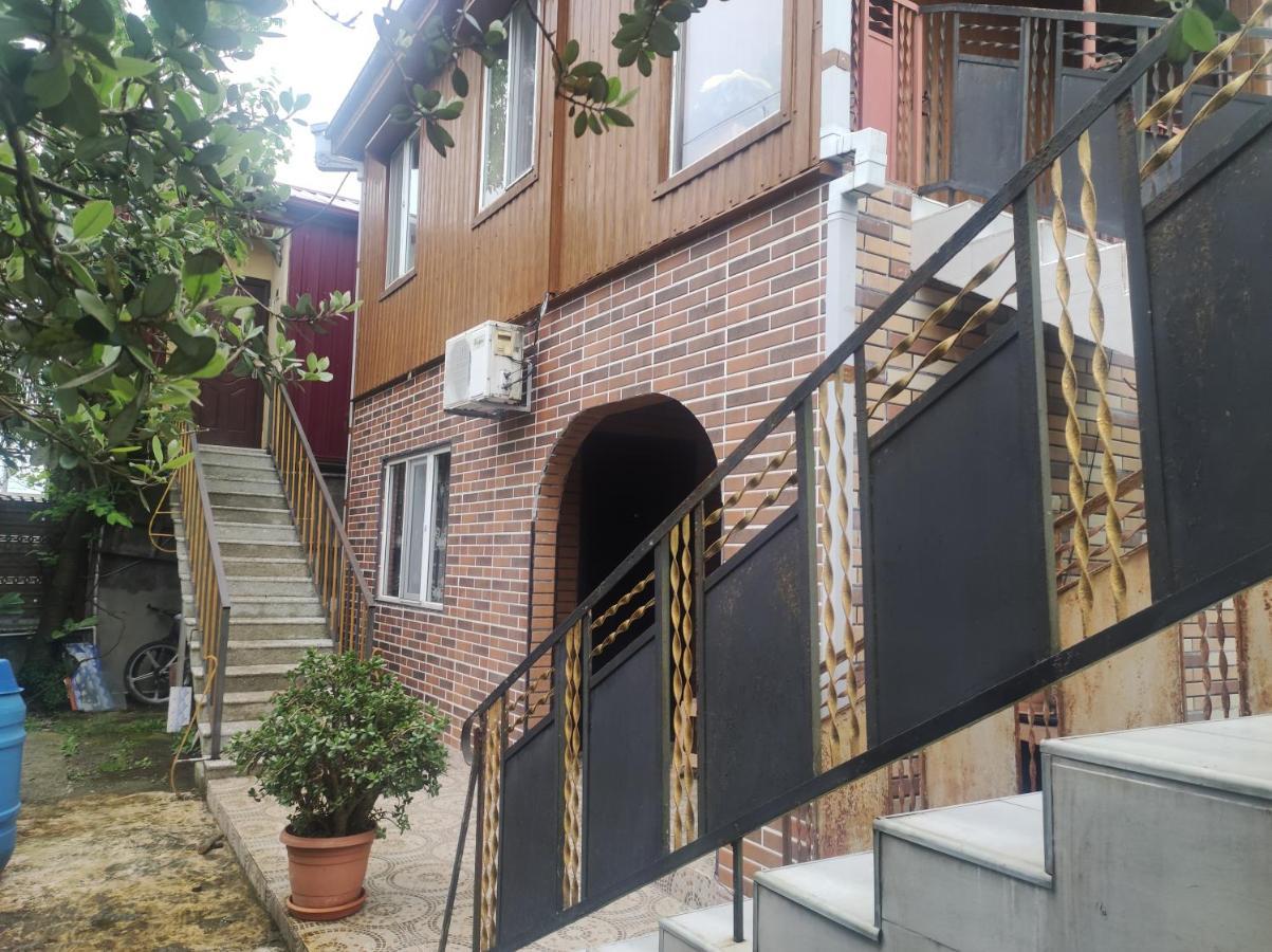 Private House In Batumi Hotel Exterior photo